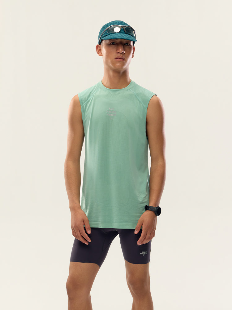 One-Piece Knit Running Vest
